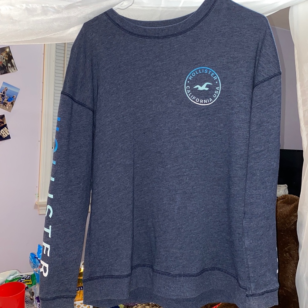 sweatshirt